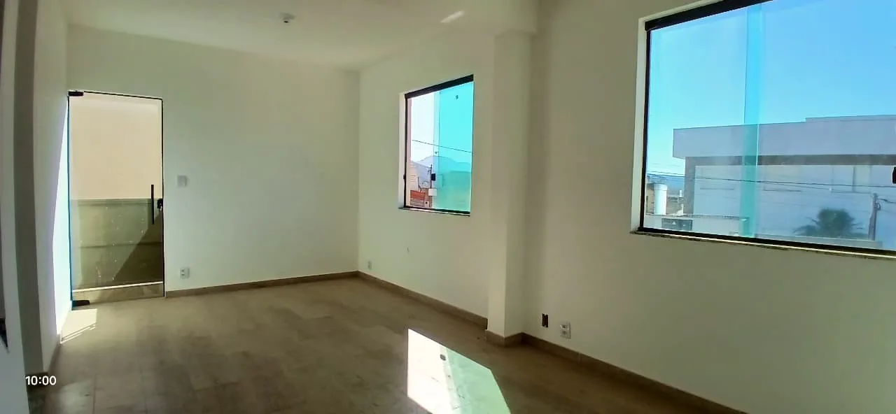 Casa Geminada para Venda, Sabará / MG, bairro Villa Real, 3 dormitórios, sendo 1 suíte, 3 banheiros, 4 vagas de garagem, á