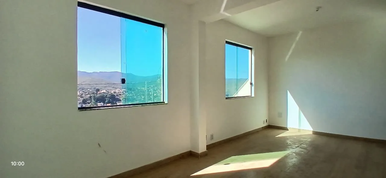 Casa Geminada para Venda, Sabará / MG, bairro Villa Real, 3 dormitórios, sendo 1 suíte, 3 banheiros, 4 vagas de garagem, á