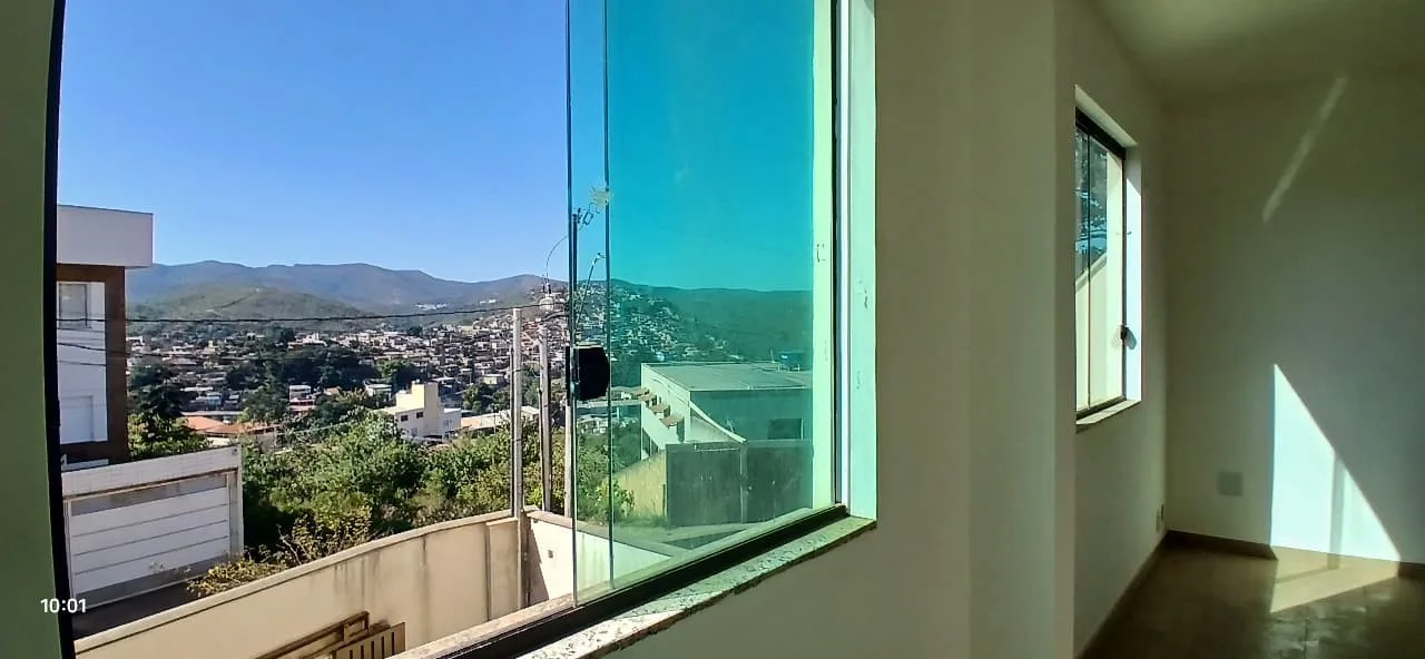 Casa Geminada para Venda, Sabará / MG, bairro Villa Real, 3 dormitórios, sendo 1 suíte, 3 banheiros, 4 vagas de garagem, á
