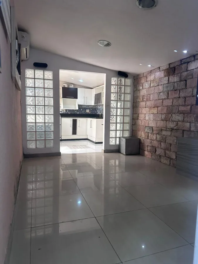 Apartamento com Área Privativa para Venda, Sabará / MG, bairro Condomínio Mangueiras, 3 dormitórios, sendo 1 suíte, 2 banh