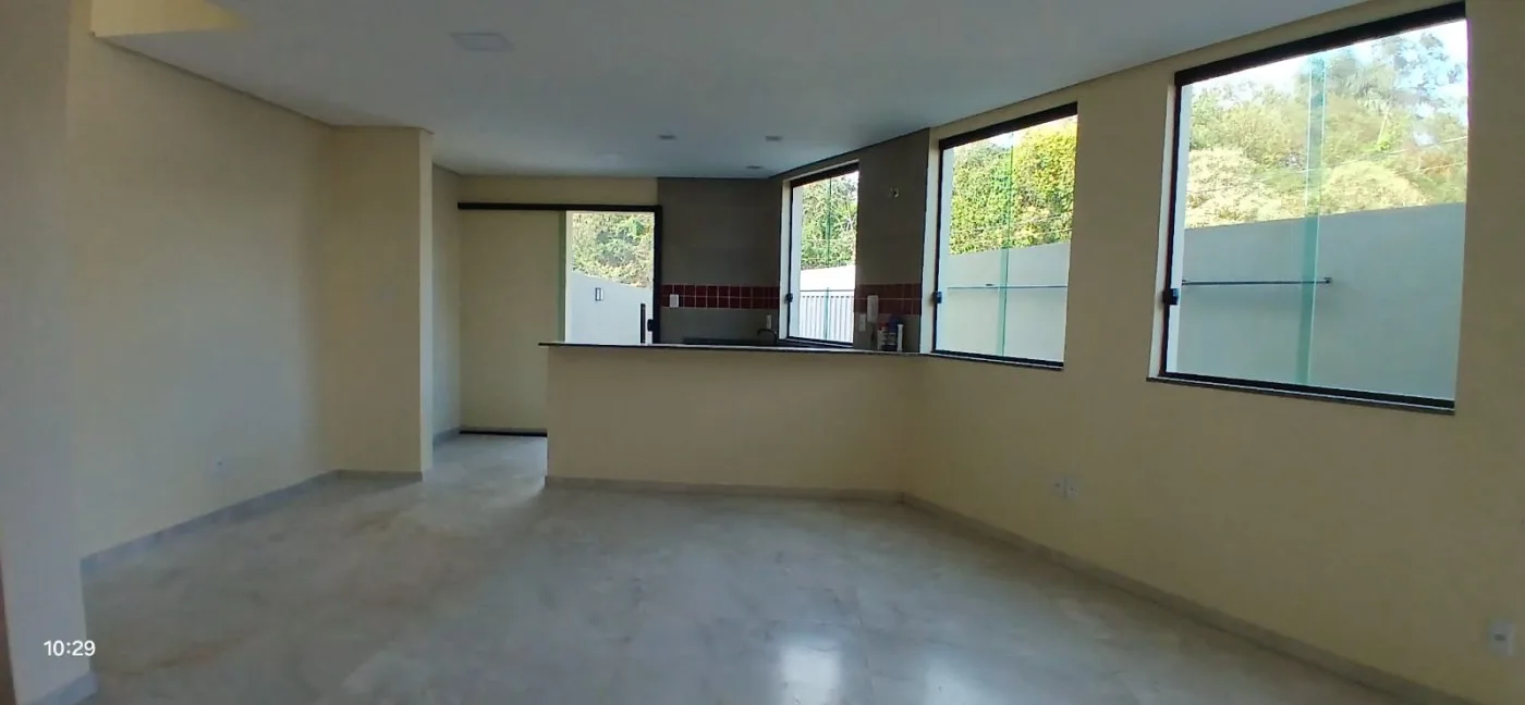 Casa Geminada para Venda, Sabará / MG, bairro Villa Real, 2 dormitórios, 2 banheiros, 2 vagas de garagem