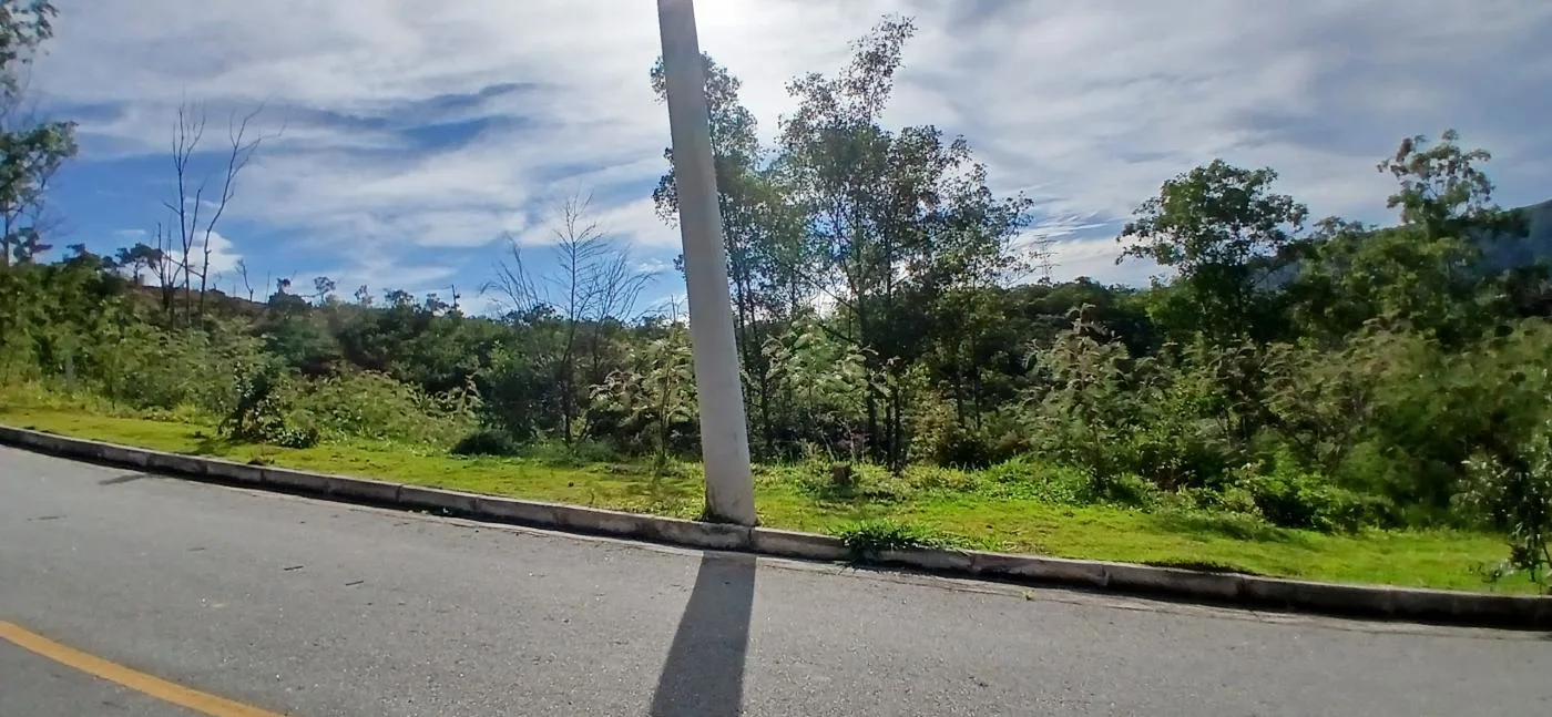 Lote para Venda, Sabará / MG, bairro Serranos, terreno 827,10 m²