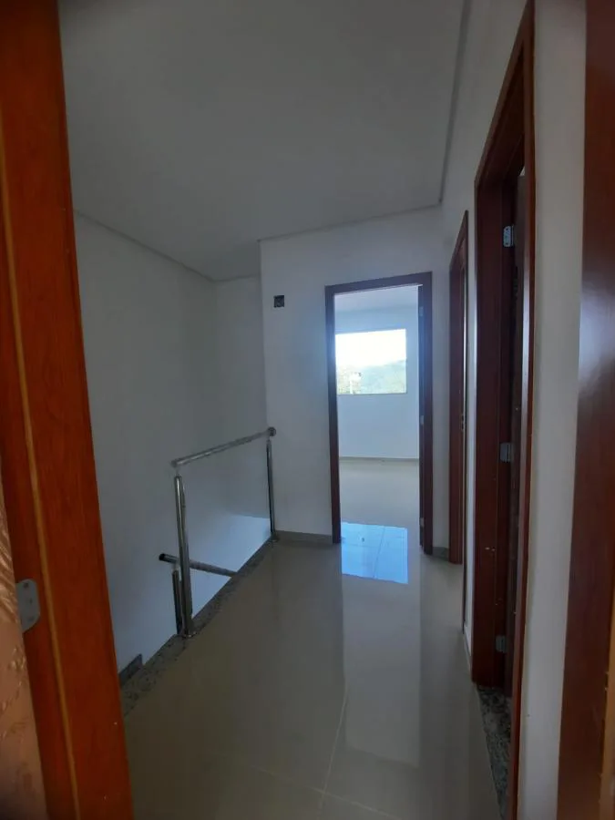 Casa Geminada para Venda, Sabará / MG, bairro Villa Real, 3 dormitórios, sendo 1 suíte, 3 banheiros, 1 vaga de garagem, ár