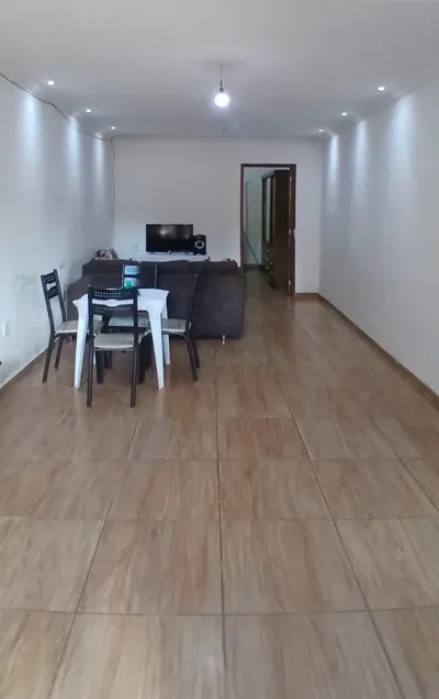 Casa para Venda, Sabará / MG, bairro Campo Santo Antônio, 3 dormitórios, 1 banheiro, área total 173 m², terreno 198 m²