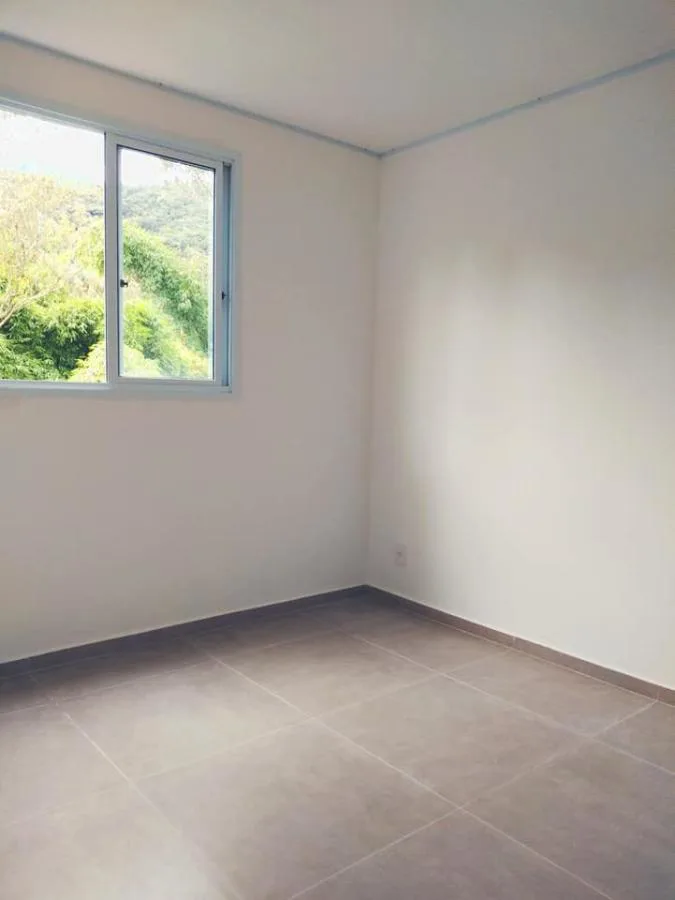 Apartamento para Venda, Sabará / MG, bairro Paciência, 2 dormitórios, 1 banheiro, 1 vaga de garagem, área total 44,80 m²,