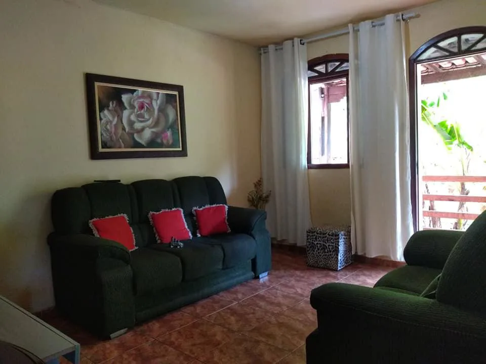 Casa para Venda, Sabará / MG, bairro General Carneiro, 4 dormitórios, sendo 2 suítes, 4 banheiros, 4 vagas de garagem, áre