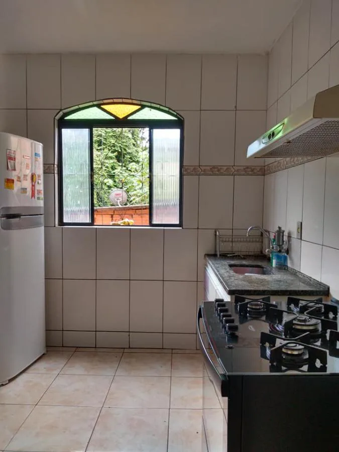 Casa para Venda, Sabará / MG, bairro General Carneiro, 4 dormitórios, sendo 2 suítes, 4 banheiros, 4 vagas de garagem, áre