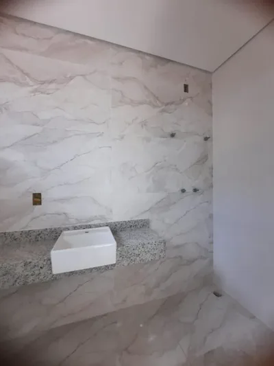 Casa Geminada para Venda, Sabará / MG, bairro Villa Real, 3 dormitórios, sendo 1 suíte, 3 banheiros, 1 vaga de garagem,
